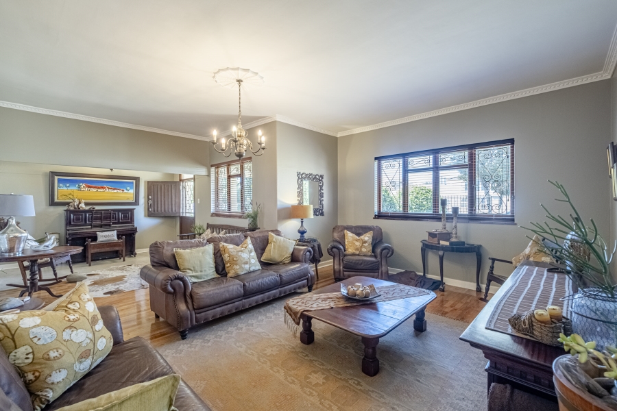 4 Bedroom Property for Sale in Summerstrand Eastern Cape